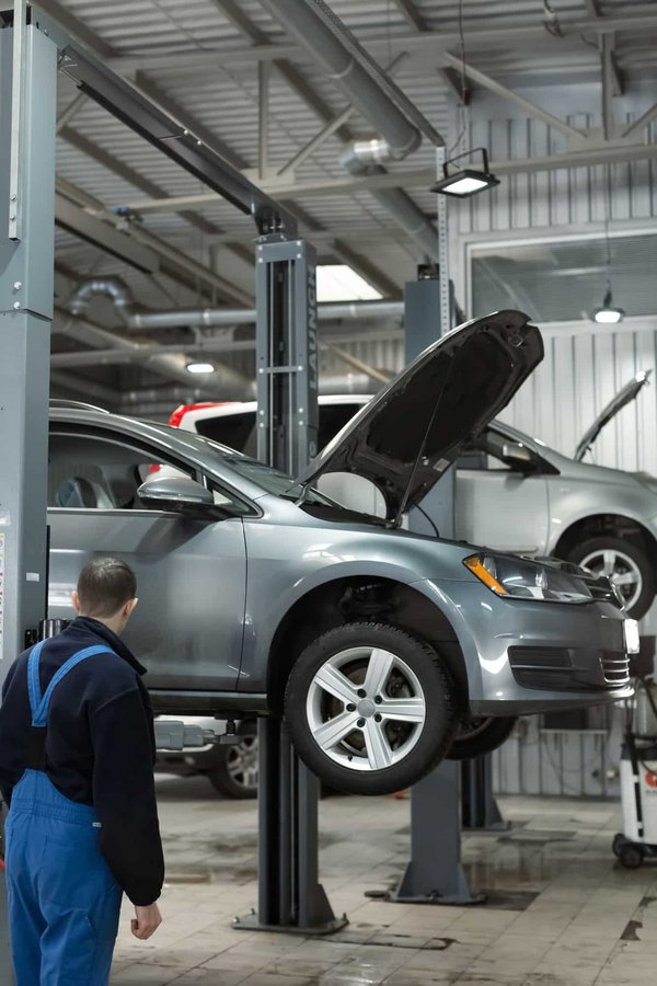 Découvrez l'excellence chez Peugeot à Nantes : Un monde automobile d'exception